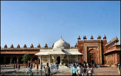 agra travel and tour guide